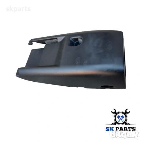 Конзола около волан за Vw Passat B6