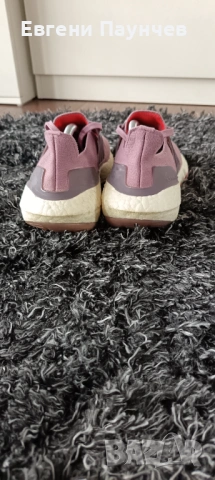 Дамски маратонки Adidas ultra boost размер 38, снимка 4 - Маратонки - 53470421