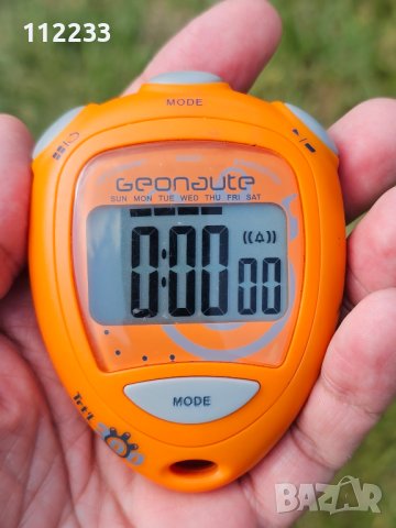 Цифров хронометър-часовник Geonaute, снимка 2 - Спортна екипировка - 41144444