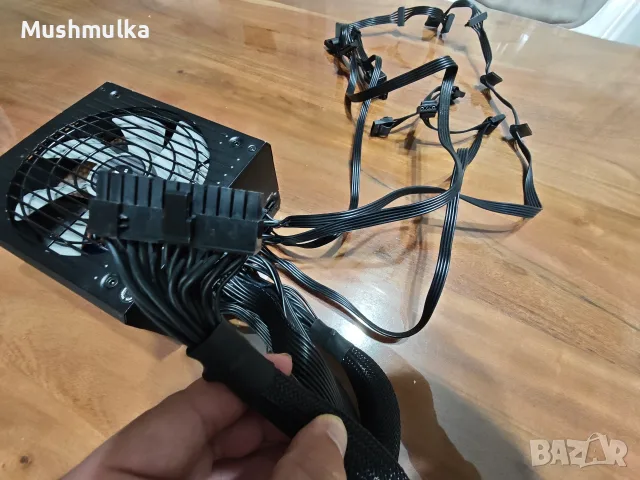 Продавам работещо захранване Corsair RM650 (80 Plus Gold), снимка 15 - Захранвания и кутии - 56244896