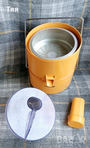 Сокоизстисквачка Rotel от соца , снимка 5 - Сокоизстисквачки и цитрус преси - 51242231