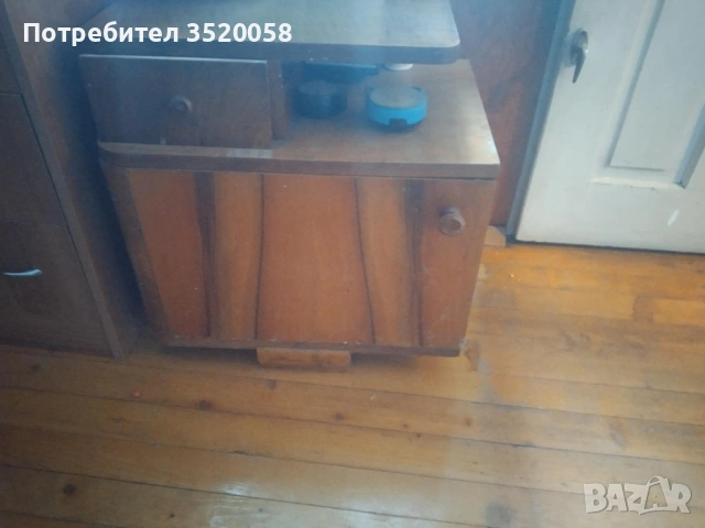 Нощно шкафче 