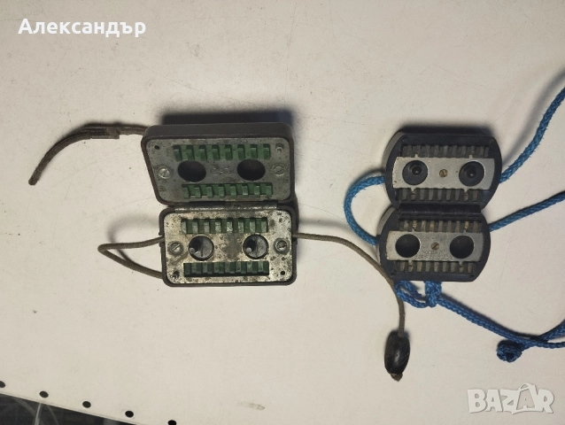 Уред за заточване на бръснарски ножчета