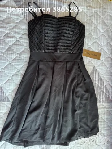 Къса черна рокля