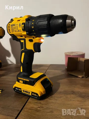 Чисто Нов Dewalt DCD 778 + 2 батерии 2.0аh+ чанта Dewalt, снимка 4 - Куфари с инструменти - 48202237