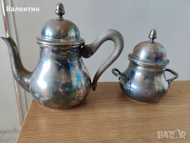 Немски сервиз чайник и захарница от посребрен метал