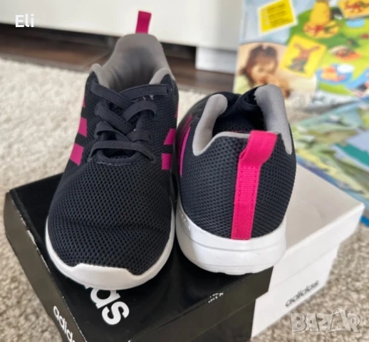 Чисто нови маратонки Adidas , снимка 4 - Детски маратонки - 53634674
