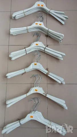 Пластмасови закачалки за дрехи., снимка 8 - Други стоки за дома - 49303108