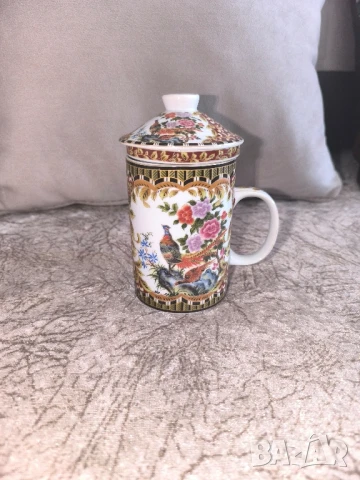 порцеланова антикварна чаша от три части