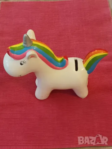 Керамична касичка Еднорог. , снимка 2 - Статуетки - 47941134