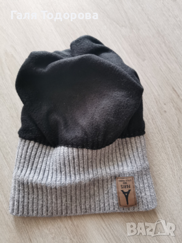 Шапка 3-4г сив цвят с подплата , снимка 2 - Шапки, шалове и ръкавици - 36335467