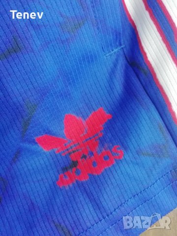 Manchester United Human Race Adidas нови оригинални дамски шорти къси гащи Манчестър Юнайтед Адидас , снимка 7 - Къси панталони и бермуди - 41499939