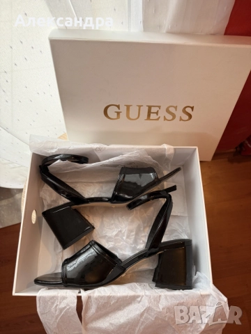 Дамски черни сандали Guess размер 39, снимка 4 - Сандали - 56246159