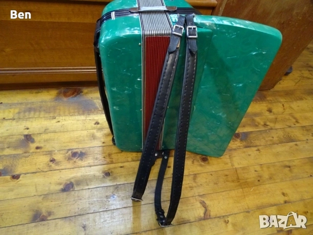 Акордеон, снимка 6 - Акордеони - 53250057