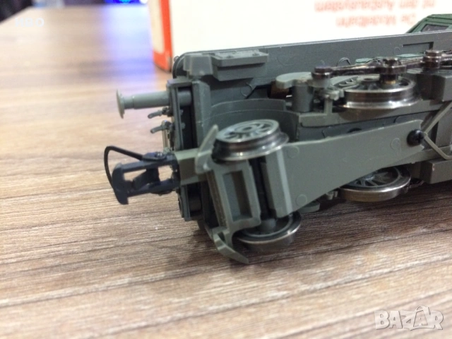 Ел. локомотив "Крокодил" на австрииската фирма "Roco" в мащаб - HO , снимка 7 - Колекции - 53306976