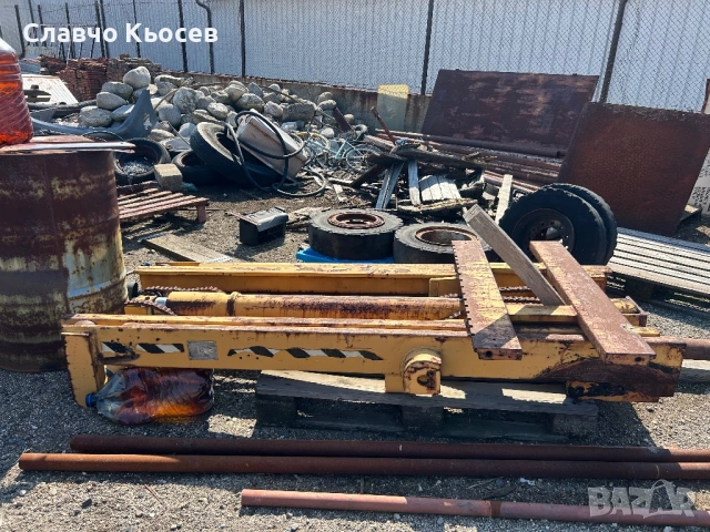 Повдигателна уредба за мотокар