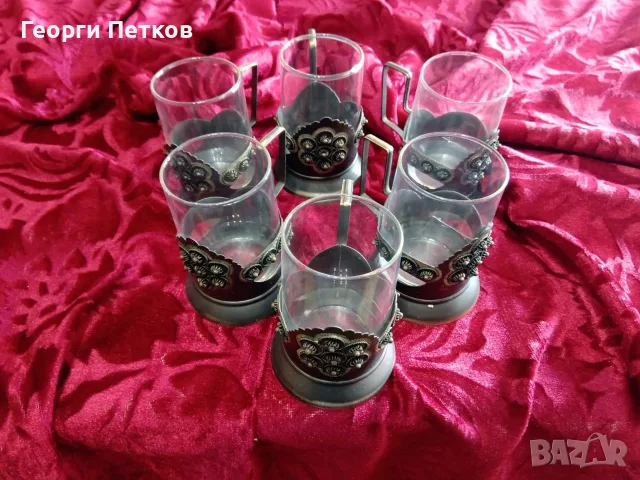Стари съветски подстакани (1970 год.) със стъклени огнеупорни чаши, снимка 2 - Антикварни и старинни предмети - 56224247