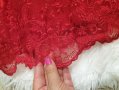 РАЗКОШНА червена рокля с дантела и отворен гръб, снимка 3