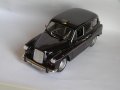 1/24 Welly Austin FX4 London Taxi Cab Лондонско Такси, снимка 3