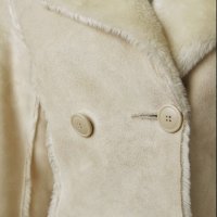 Палто  цвят екрю  М размер  ,марка BIAGGINI, снимка 2 - Палта, манта - 34375703