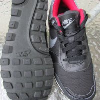 Маратонки Nike Md Runner, снимка 10 - Детски маратонки - 41039475