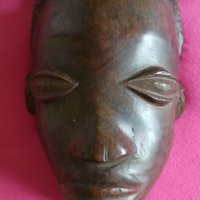 Африканска дървена маска , снимка 2 - Статуетки - 41405853