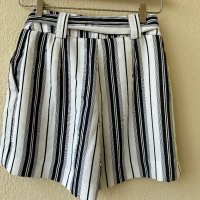 Къси панталонки H&M - S, снимка 2 - Къси панталони и бермуди - 40939598