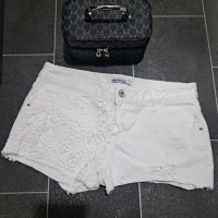 Къси бели дънкови панталонки , снимка 6 - Къси панталони и бермуди - 41314006