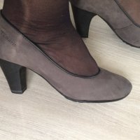 Удобни сиви обувки Tamaris ., снимка 1 - Дамски обувки на ток - 34710714