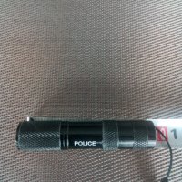 Продавам старо, фенерче POLICE.Най-малкият произведен ,като размер., снимка 2 - Екипировка - 40332747