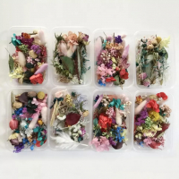 Микс сухи цветя в кутия за декорация натурални сапун сапуни свещи свещ бижу  бижута смола аранжиране в Изкуствени цветя в гр. Ямбол - ID36331627 —  Bazar.bg