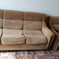 Подарявам диван и фотьойл , снимка 2 - Дивани и мека мебел - 44613496
