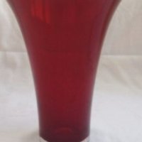 червена стъклена ваза , снимка 1 - Вази - 18345730