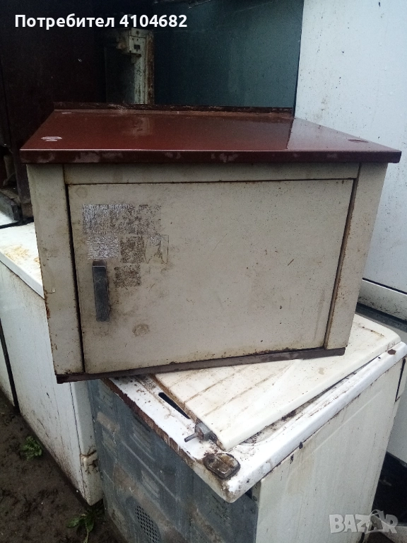 Метален шкаф , снимка 1