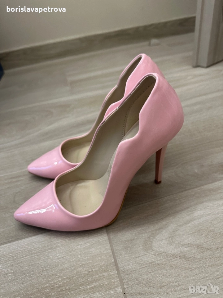 Обувки на висок ток, снимка 1