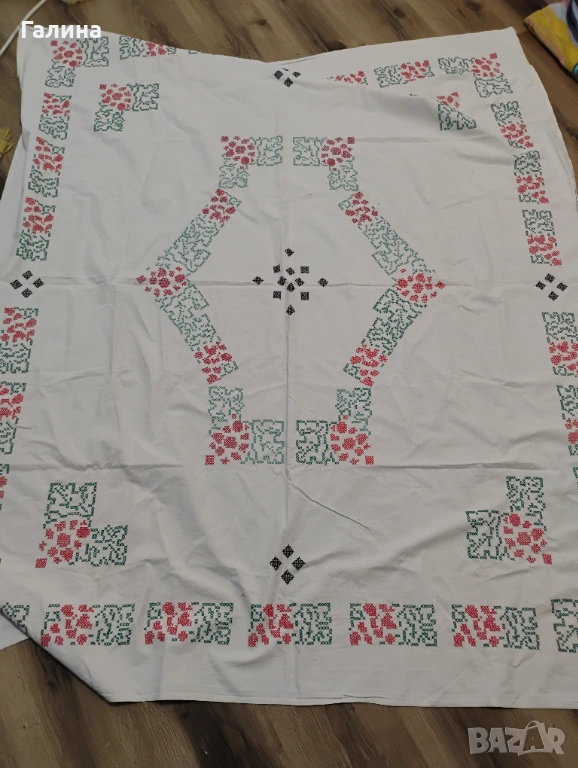 Бродирани калъфки и покривка от соца, снимка 1