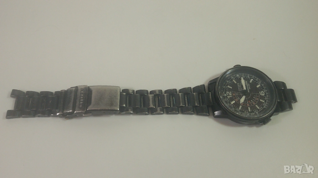 Часовник Citizen Eco-Drive Nighthawk WR 200 за ремонт или части, снимка 1