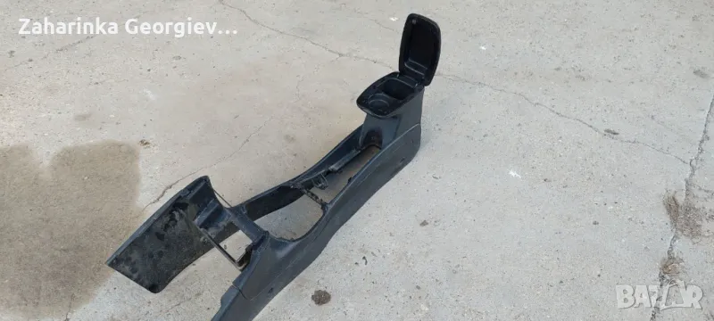 Продавам панел за между седалките за Opel Vectra b 2000 г. 2.0 DTI (101 коня), снимка 1