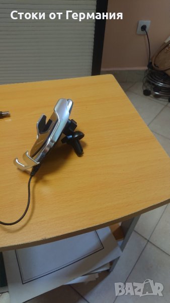 БЕЗЖИЧНО ЗАРЯДНО ЗА АВТОМОБИЛ, снимка 1