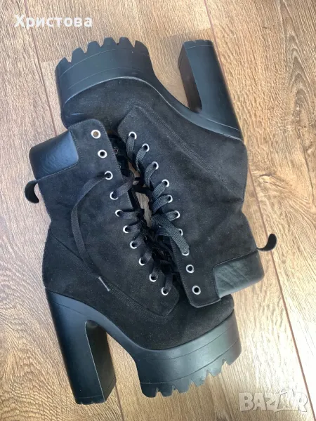 Високи боти, снимка 1