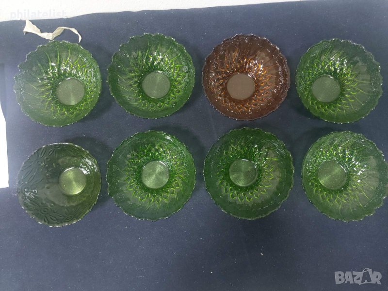 8 броя - Купички за ядки - зелено и червено !, снимка 1