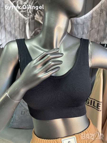 бюстие с подплънки в черен цвят, снимка 1