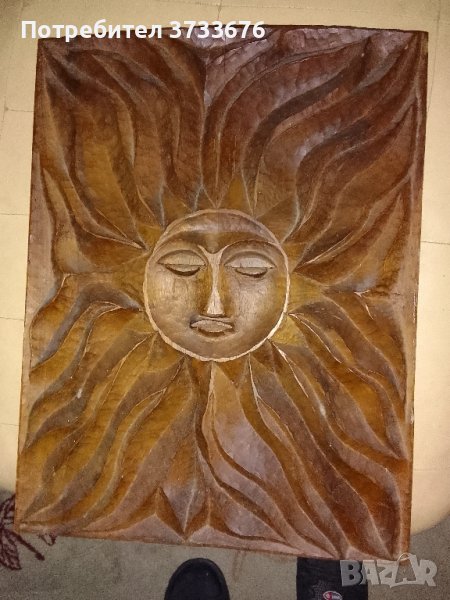 Дърворезба, орех.Ръчна авторска работа.Размери34/45см.Дебелина2,5см., снимка 1