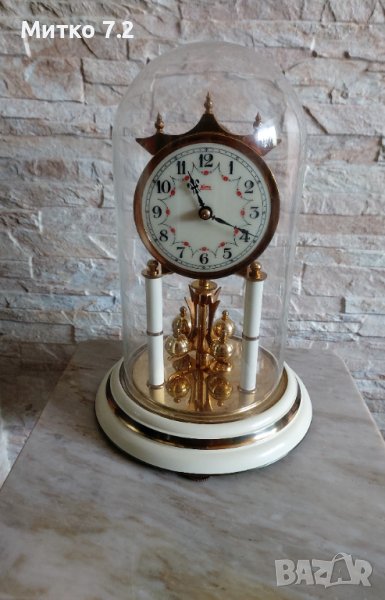 Настолен годишен механичен часовник, снимка 1