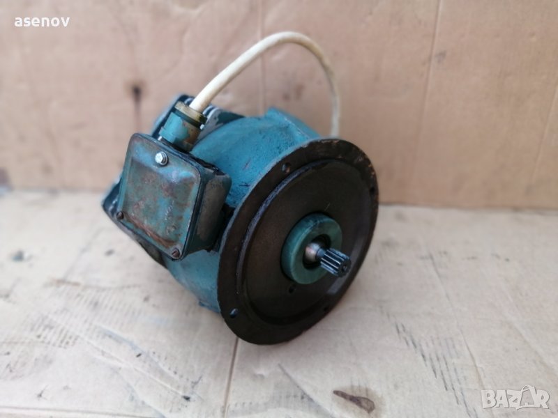 Електрически двигател със спирачка , снимка 1