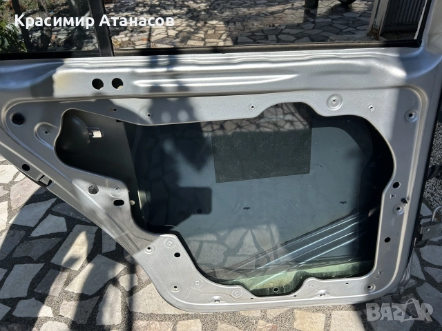 Врата задна лява  за VW Туран  2010-2015г, снимка 4 - Части - 56167031