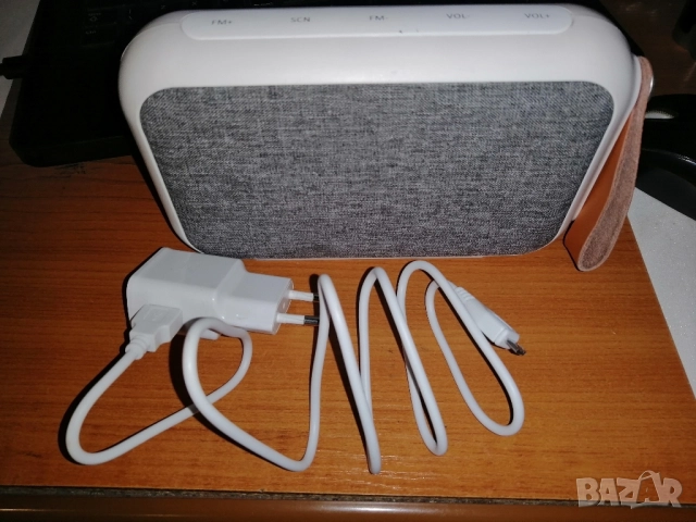 FM радио BRAX, снимка 8 - Радиокасетофони, транзистори - 52547736