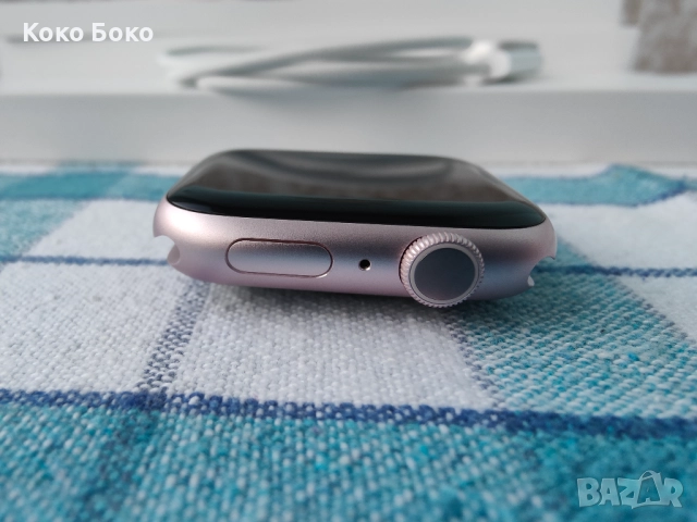Изключително запазен Apple Watch Series 9 45мм Pink GPS с 95% батерия, снимка 4 - Смарт гривни - 52416677