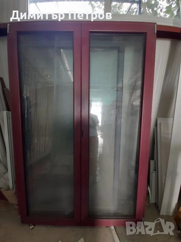 Алуминиева врата двукрила