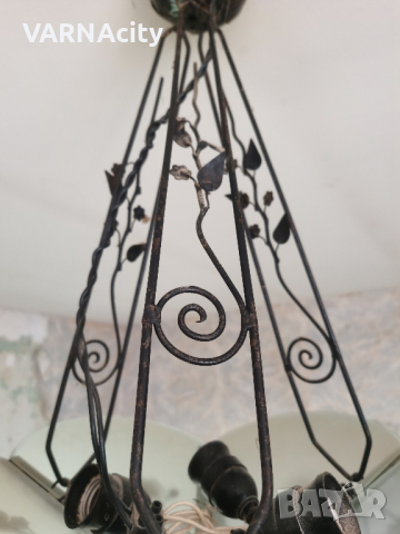 Полилей от ковано желязо със стъклени елементи , снимка 4 - Антикварни и старинни предмети - 44694840